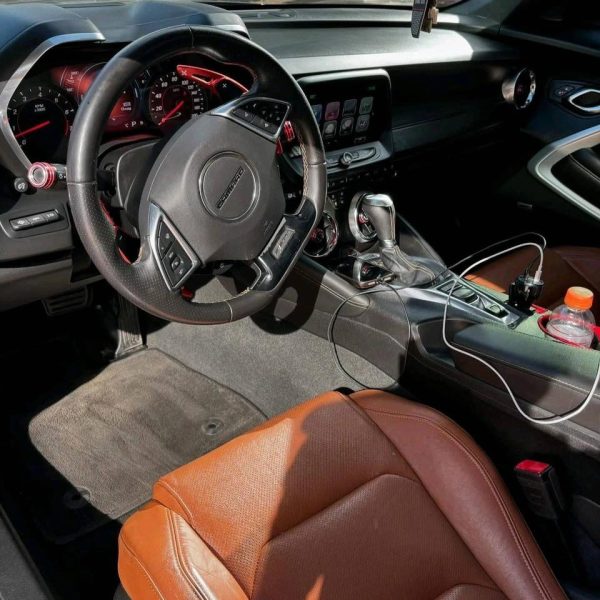 2017 Cheverlot Camaro 2ss - Image 2