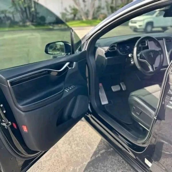 2018 Tesla Model - Image 4