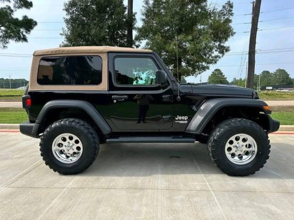 2019 Jeep Wrangler Sport. - Image 5