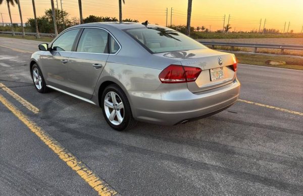 2013 Volkswagen Passat TDI SE - Image 3
