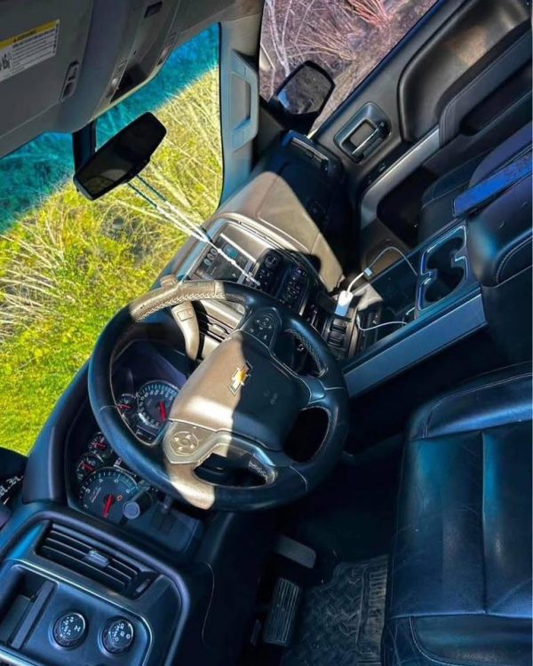 2015 Chevy Silverado - Image 7