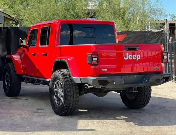 2020 Jeep Gladiator Overland - Image 8