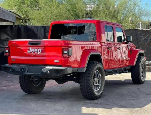 2020 Jeep Gladiator Overland - Image 6