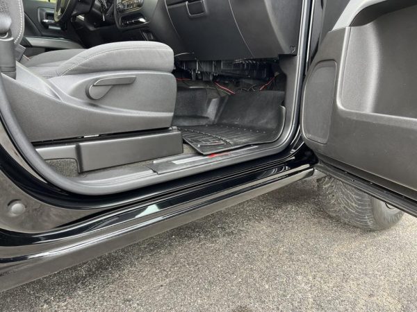 2018 Chevrolet Silverado 1500 LT Z71 4×4 - Image 3