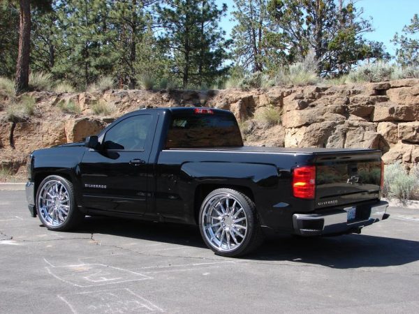 2018 Chevrolet Silverado 1500 LT - Image 6