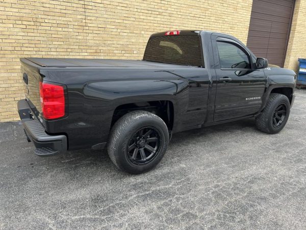 2018 Chevrolet Silverado 1500 LT Z71 4×4 - Image 4