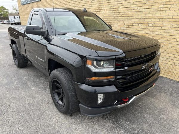 2018 Chevrolet Silverado 1500 LT Z71 4×4 - Image 2